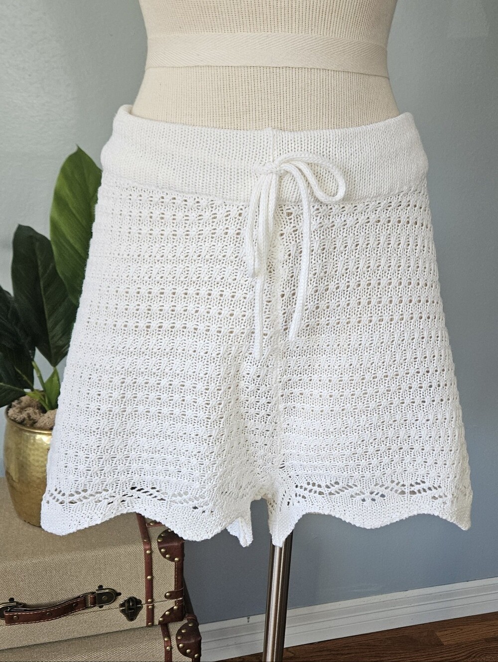 JOLIE & JOY Boho-Chic Coastal Grandma Size XL Ivory Crotchet-Knit Shorts
